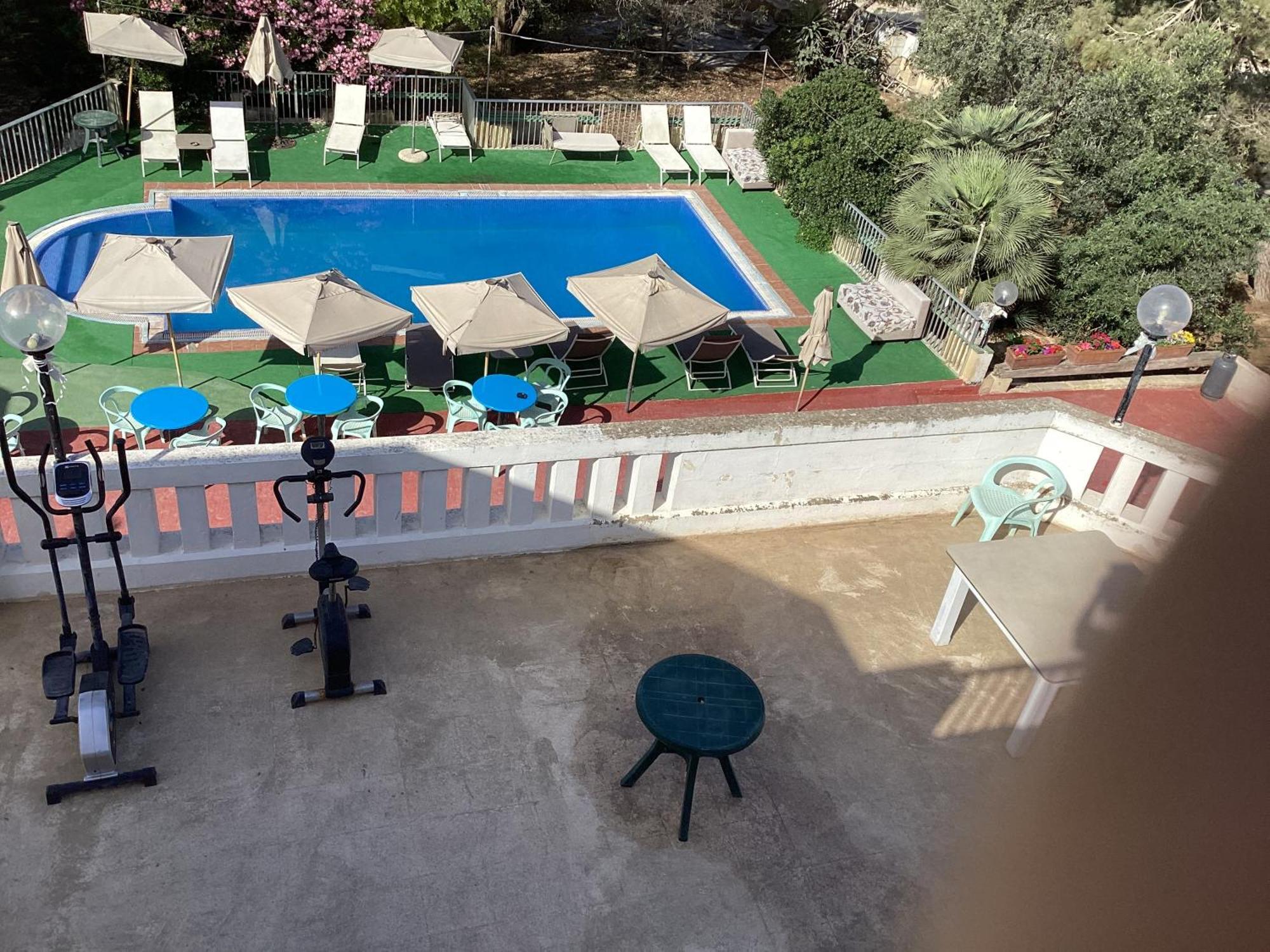 Whitestar Guesthouse Salina Exterior photo